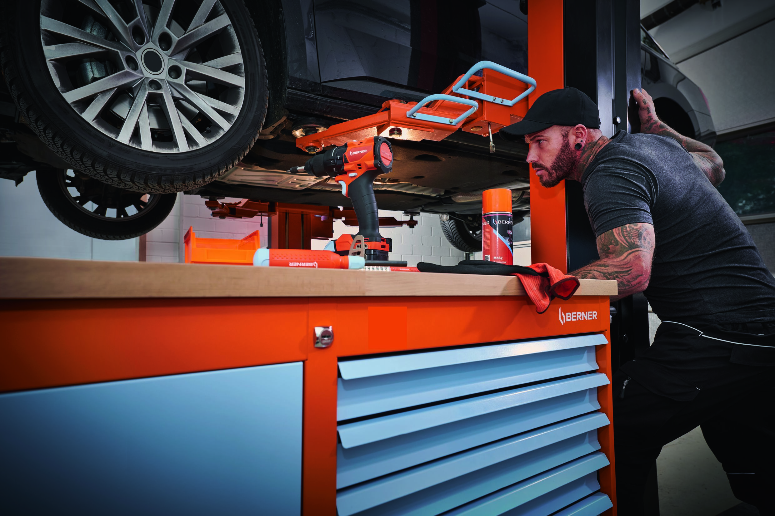 Wirtschaftsjahr 2023/2024: BERNER verteidigt Milliarden-Umsatz Berner Group